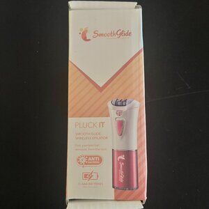 Smooth Glide Pluck It Pink Battery Powered Razor Waxing Shaving NEW
